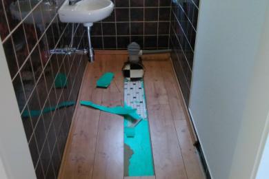 Entfernung des alten Bodenbelags