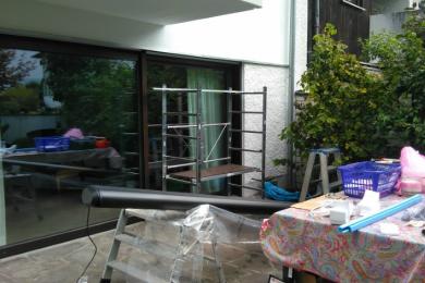 Schwierige Montage einer Vollkasettenmarkise