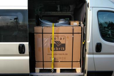 Just-in-Time-Transport von PV-Material und Werkzeug zur Baustelle